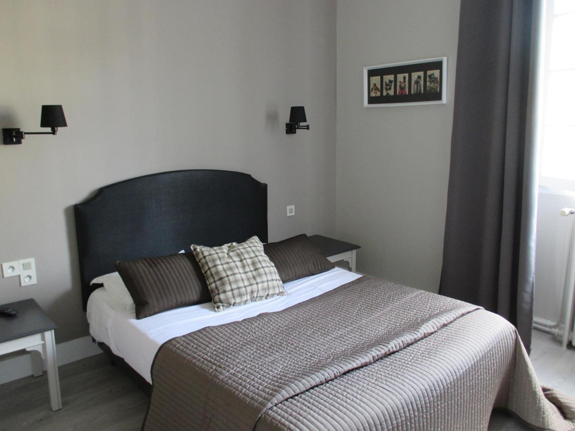 Hotel Restaurant Les Voyageurs Монтеґю Екстер'єр фото